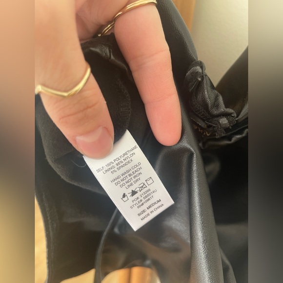 Shinestar strapless body suit - faux leather - Picture 5 of 5